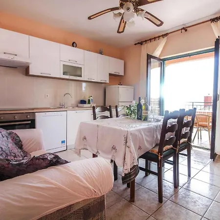 Apartment 3-bedroom In Zaboric/sibenik Riviera 7073 Zaboric