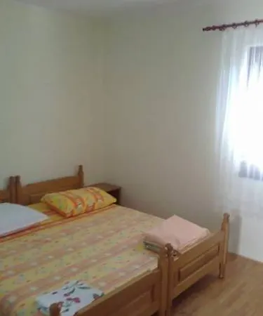 Apartment 3-bedroom In Zaboric/sibenik Riviera 7073 Zaboric
