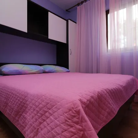 3-bedroom In Zaboric/sibenik Riviera 7073 *